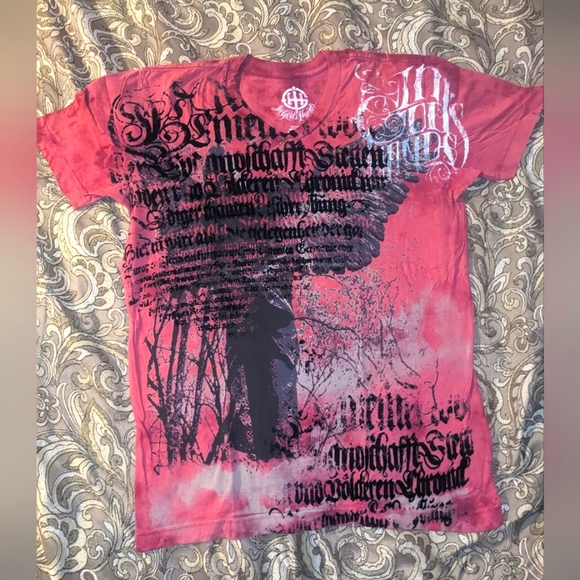 In God's Hands Passage T-shirt Pink 🩷 - Picture 1 of 4